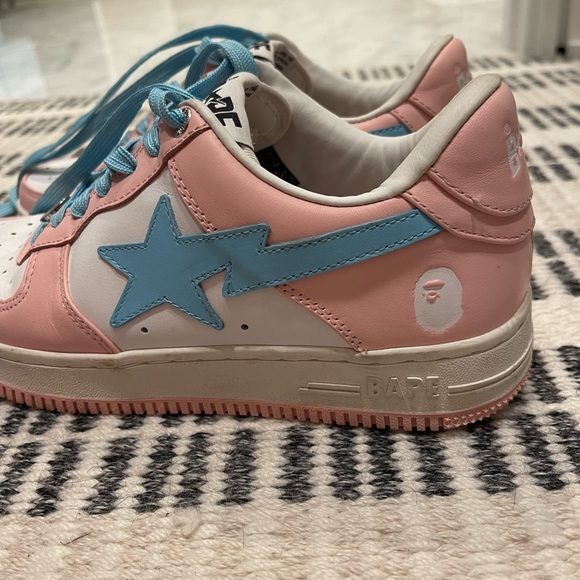 Bathing Ape Bape sneakers size 39 blue and pink. Never worn!!! - Picture 3 of 6